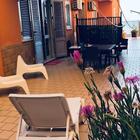 Casa Vacanze Kristel Balestrate Exteriör bild