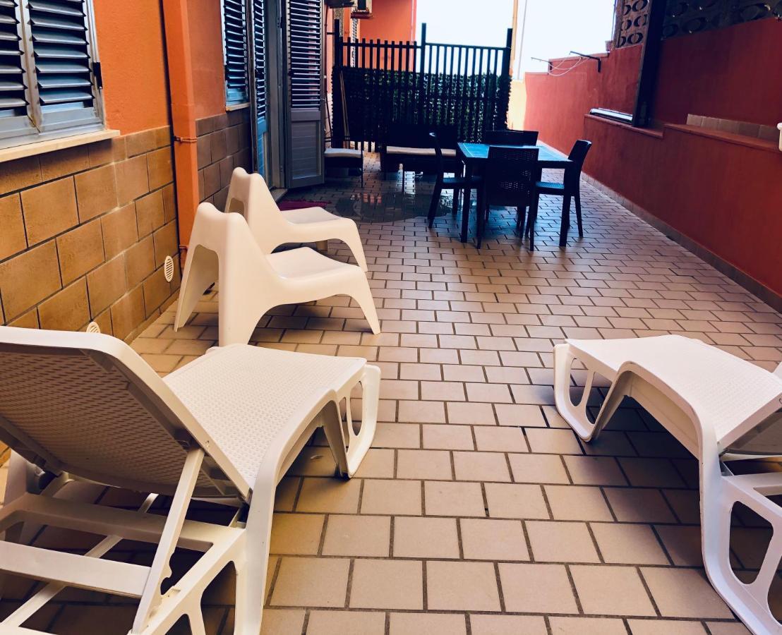 Casa Vacanze Kristel Balestrate Exteriör bild