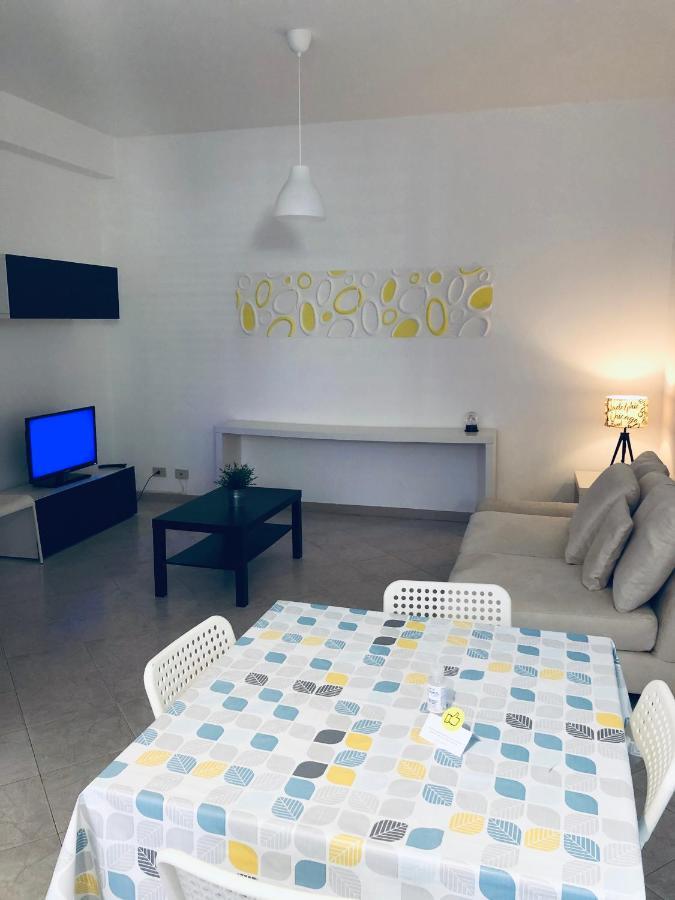 Casa Vacanze Kristel Balestrate Exteriör bild